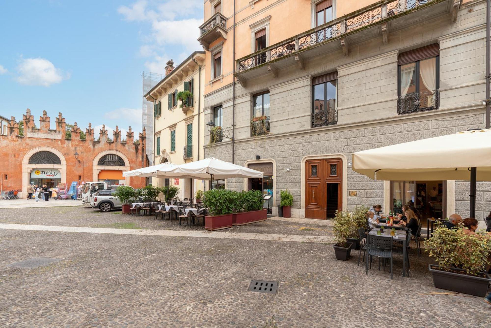فندق Palazzo Biasini By Postcardsfrom فيرونا المظهر الخارجي الصورة